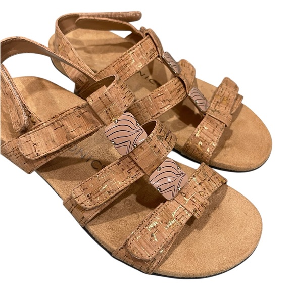 Vionic Amber Sandal Leather Hook And Loop Comfort Flexible Walking Women's Sz  8 - Picture 1 of 11